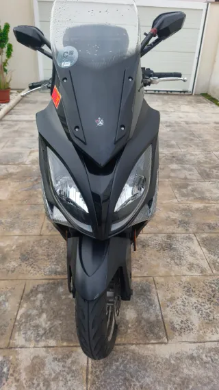 Kymco Xciting 400 i Moto Scooter Negra