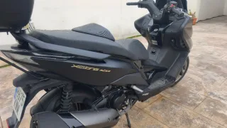 Kymco Xciting 400 i Moto Scooter Negra