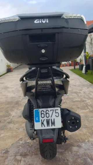 Kymco Xciting 400 i Moto Scooter Negra