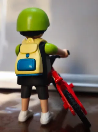 Playmobil Ciclista con Bicicleta Roja