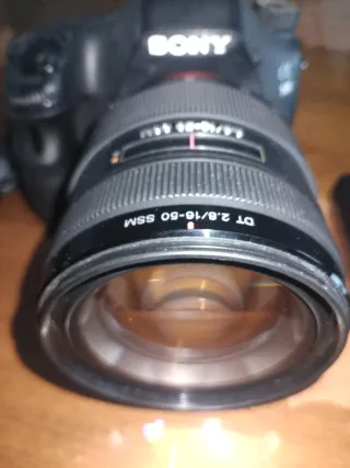 Cámara Sony SLT-A58 + Objetivo + Bolso y Accesorio