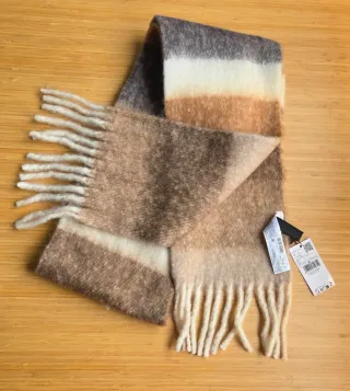 Bufanda de lana Mango