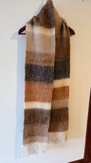 Bufanda de lana Mango