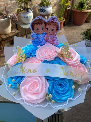 Regala un ramo para revelación sorpresa