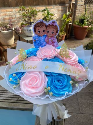 Regala un ramo para revelación sorpresa