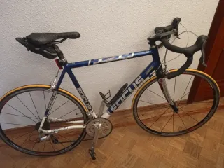 Bicicleta Carretera Focus Talla L 56