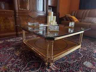 Sofá de piel 3 plazas  de piel y mesa de cristal