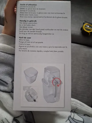 Picadora de hielo manual transparente