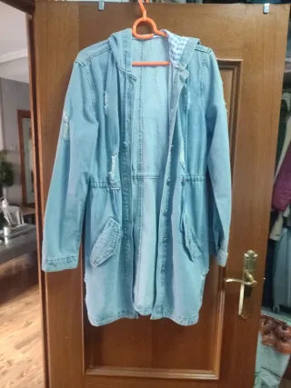 Chaqueta vaquera 3/4 con capucha