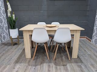 Mueble Mesa comedor nórdica con 4 sillas