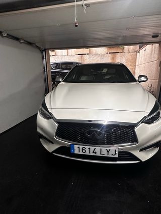 Infiniti Q30 65.000km