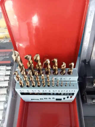 Estuche de brocas de cobalto