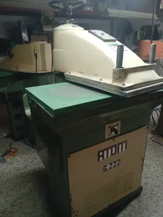 Máquina de torquelar ATOM G.222