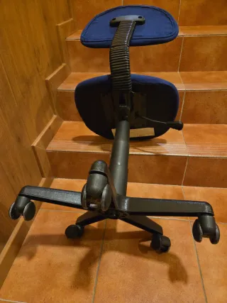 Silla de escritorio infantil azul