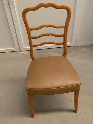 Silla de comedor de madera y skay