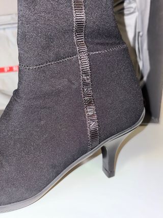 Stivali Prada neri al ginocchio