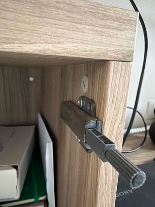 Mueble TV IKEA BESTÅ + vitrinas + herrajes de pare