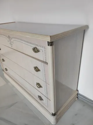 Peinadora con espejo