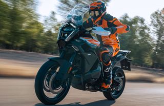 KTM 1390 SUPER ADVENTURE S 2026