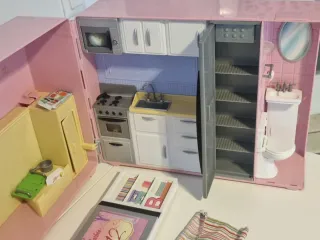 Autocaravana Barbie anni '90
