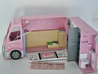 Autocaravana Barbie anni '90