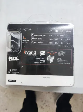 Linterna Petzl Actik 350 Lúmenes