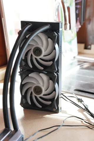 Refrigeración Líquida MSI MAG CORELIQUID M240