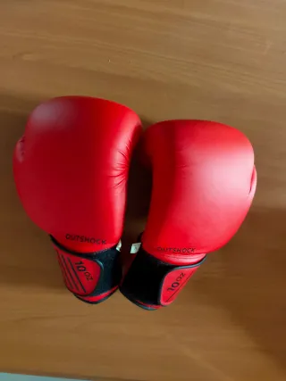 Guantes de boxeo Outshock 10 oz