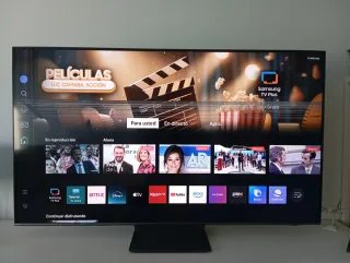 TV Samsung QE55Q70BATXC QLED 4K con defecto pantal