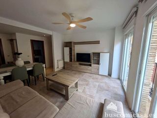 Piso en alquiler en Linares