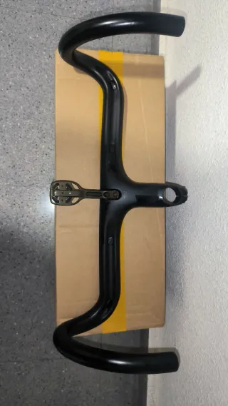 Manillar carbono integrado Black Inc