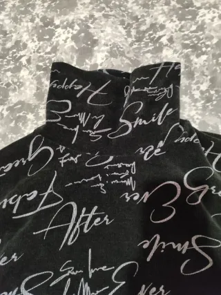 Jersey cuello alto estampado Great