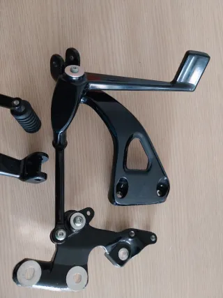 Mandos intermedios Harley Davidson Street Bob 2018