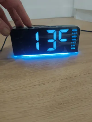 Reloj Digital GH 8033 con Alarma