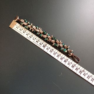 UNOde50 – Pulsera con cuentas de cristal verde