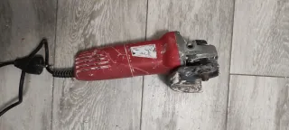 Amoladora angular eléctrica roja