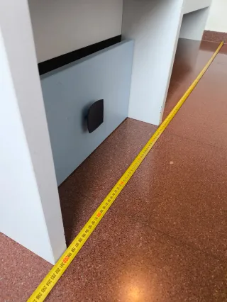 Litera infantil blanca y azul