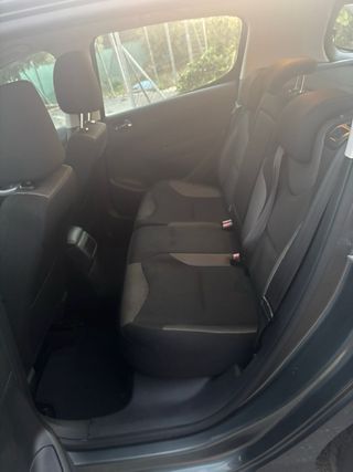 Peugeot 308 2012 160000 km