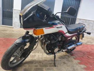 Kawasaki GPZ400