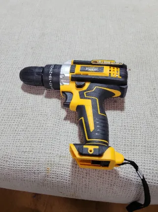 Taladro Percutor Inalámbrico Batería