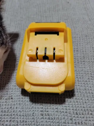 Taladro Percutor Inalámbrico Batería