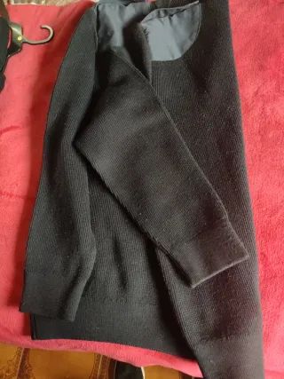 Jersey de Invierno Negro con Parches