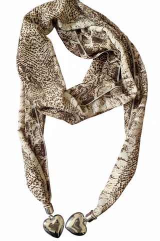 Sciarpa stampa pitonata con cuori argento