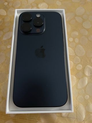 iPhone 15 Pro 256GB 89% Batería Pantalla Cambiada