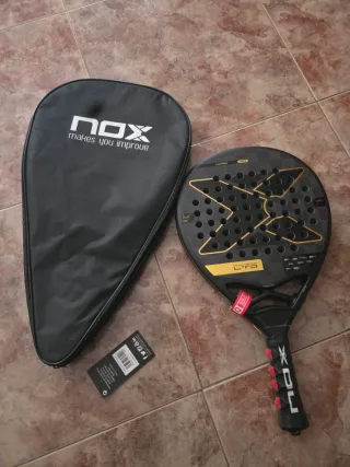 Pala de pádel Nox AT10 Genius 18K