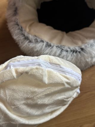 Cama para mascotas suave y cómoda