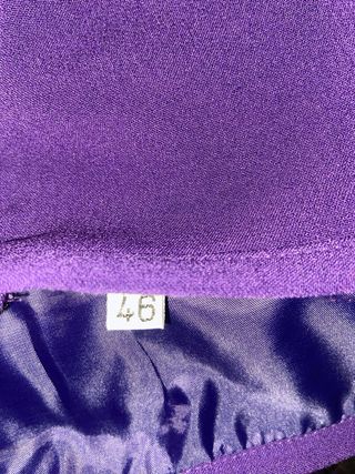 Falda recta morada mujer