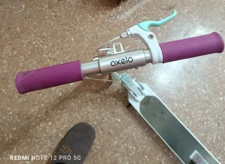 Patinete infantil Oxelo blanco y morado plegable