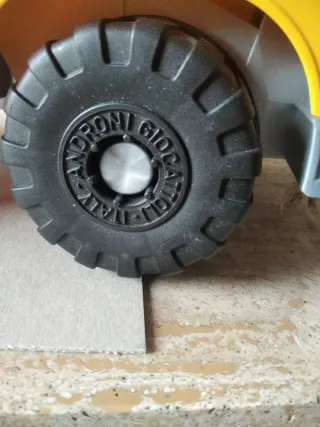 Camión volquete infantil . 1"2 años 74cm