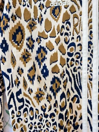 Adidas FARM Shorts Ciclismo Animal Print Talla XS